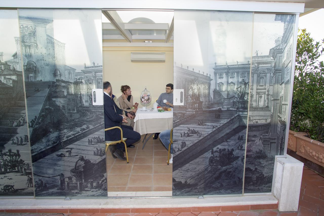 Bed and Breakfast Domus Sessoriana Roma Esterno foto