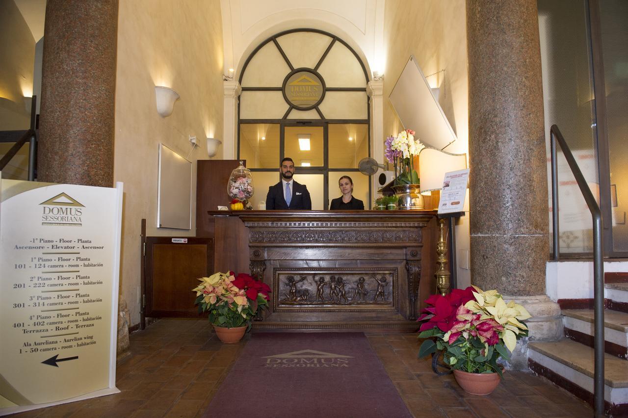 Bed and Breakfast Domus Sessoriana Roma Esterno foto