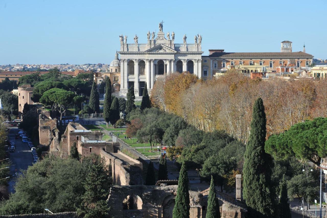 Bed and Breakfast Domus Sessoriana Roma Esterno foto