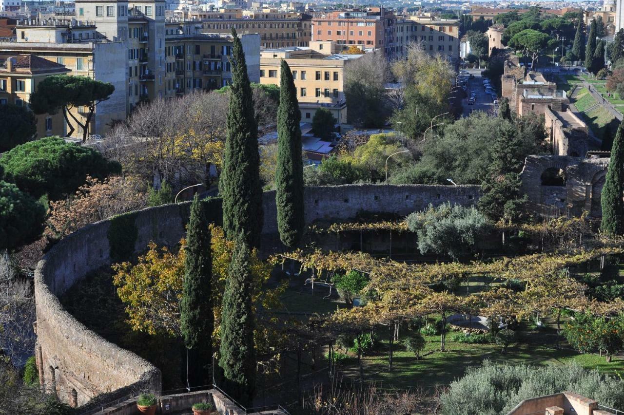 Bed and Breakfast Domus Sessoriana Roma Esterno foto